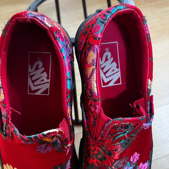 Vans!!! - Picture 4 of 6